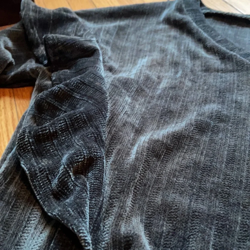 Apricot Lane Velvet Ruffle Sweater - Picture 2 of 4